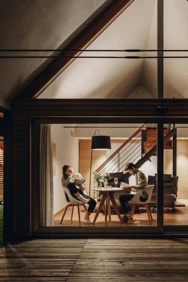 Nebesa Chalets 科巴里德 外观 照片